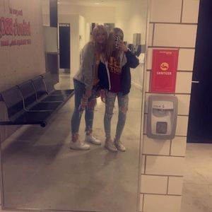 Meet your Posher, Carli